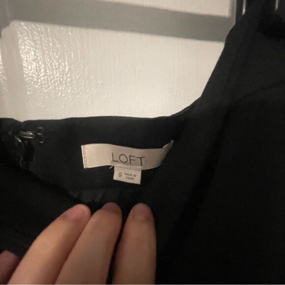 LOFT Black Pencil Skirt - Picture 2 of 3